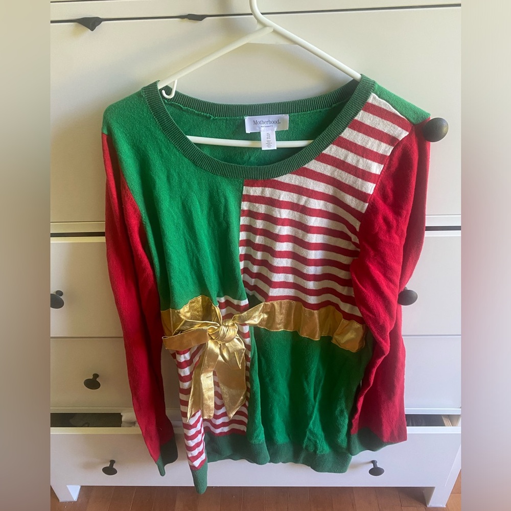 Maternity xl Christmas shirt